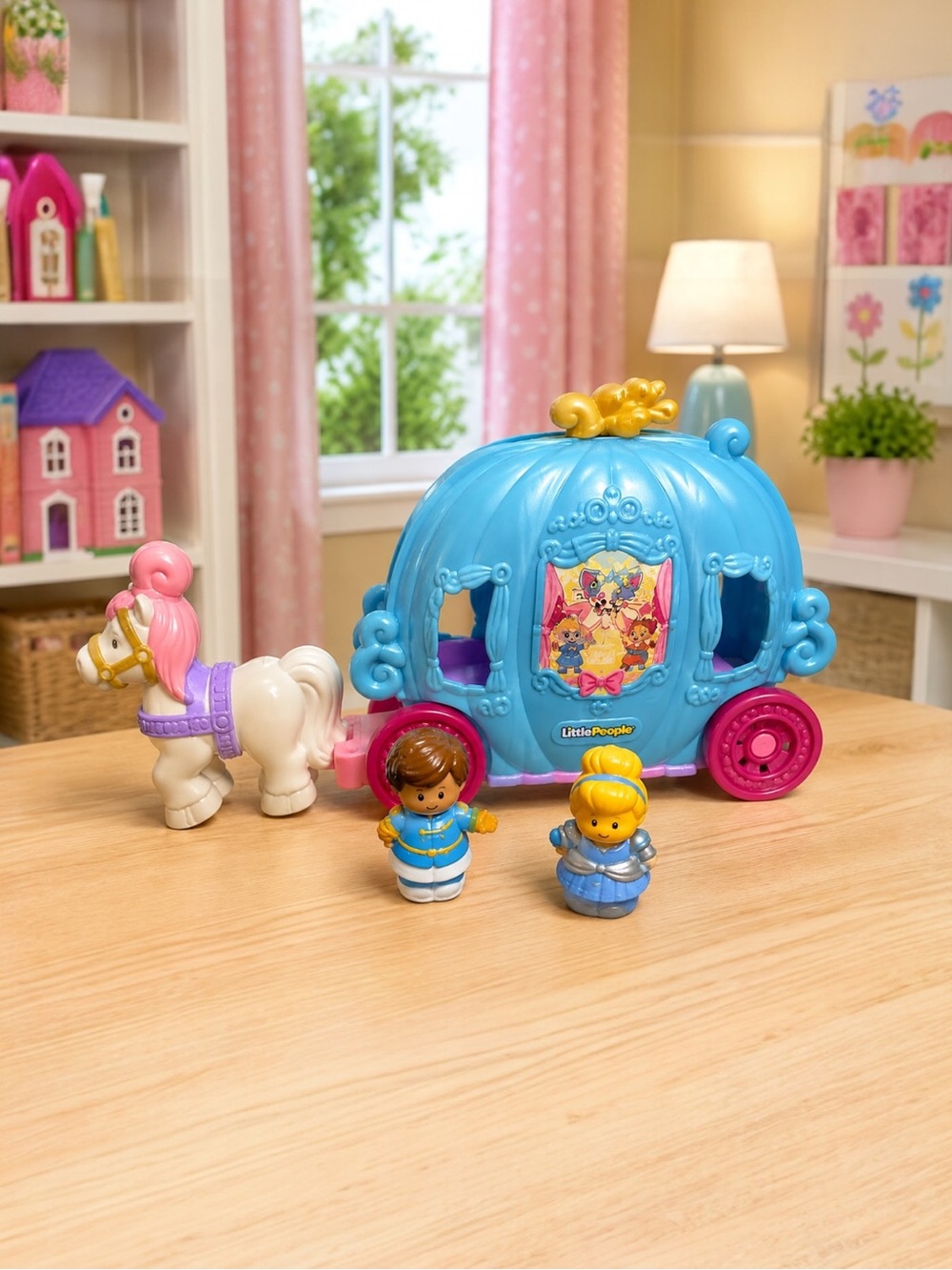 Fisher-Price Little People Disney Princess Cinderella’s Dancing Carriage Coach